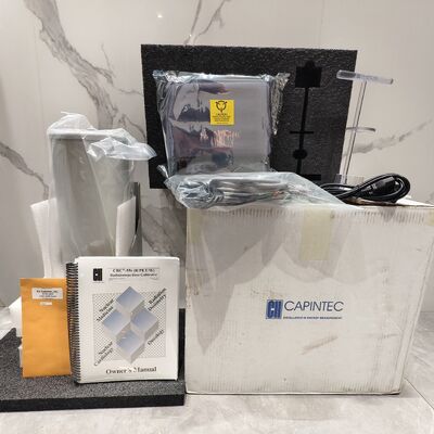High-Sensitivity Dose Calibrator for Low-Activity Hot Cell Measurements