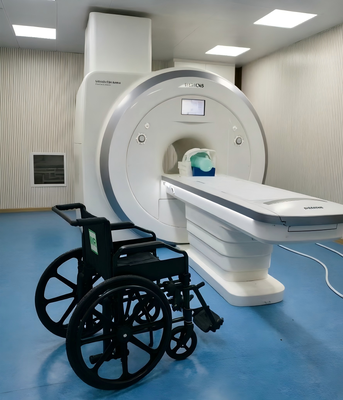 รถเข็นวีลแชร์ที่รองรับ MRI แบบพับได้พร้อมขนาดที่นั่ง 460 มม. และโครงอลูมิเนียมอัลลอยด์สำหรับห้อง MRI 3.0T