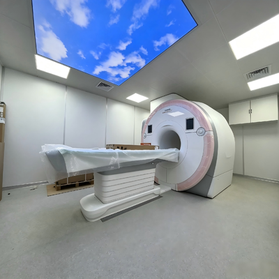 กรงฟาราเดย์ MRI ทนการกัดกร่อน พร้อมการลดทอน 100 dB และรูปทรงลวดสี่เหลี่ยมเพื่อการป้องกัน EMI ที่เหนือกว่า